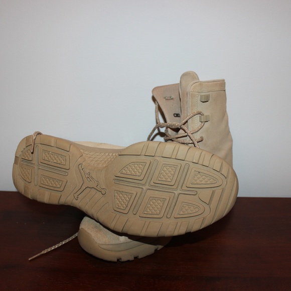 Jordan Future Boot Suede